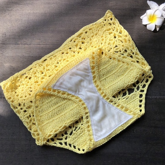 Daisy Connection High Waist Crochet Bikin Bottons - Picture 4 of 5